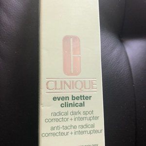 Even Better Clinical™ Radical Dark Spot Corrector + Interrupter Serum